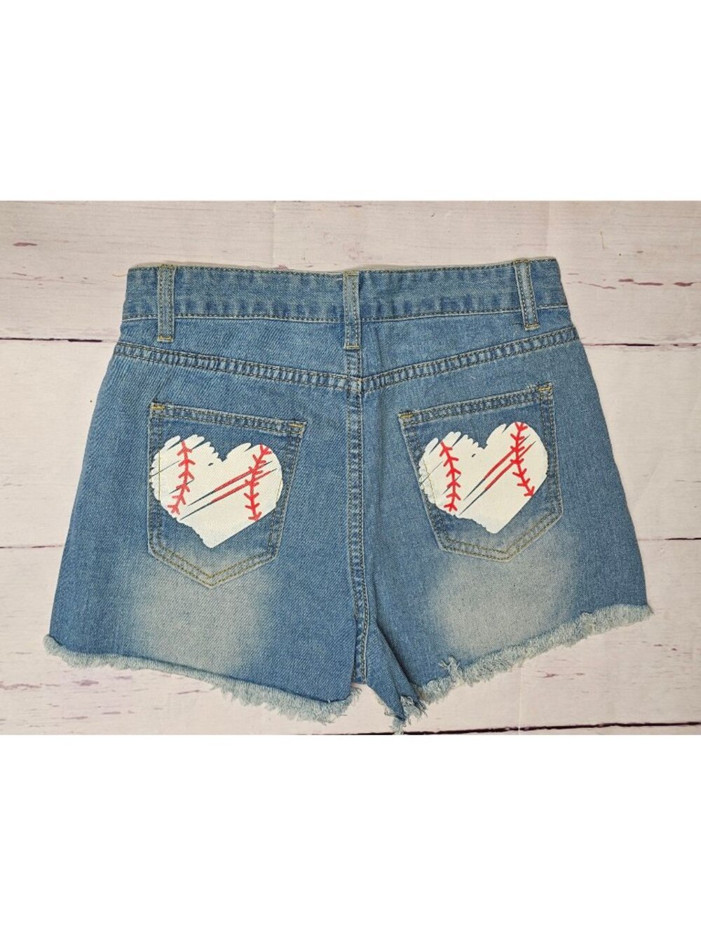 NEW WOMENS M BASEBALL POCKET BUTTON FRONT RIPPED CUT OFF SHORT LIGHT JEAN SHORTS
